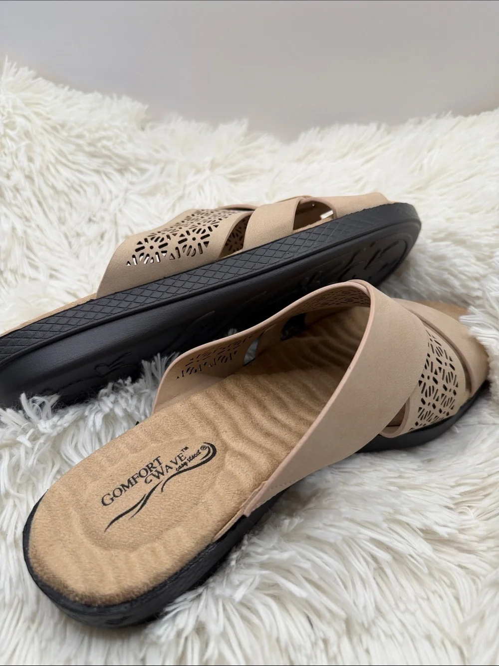 Women's Nude Tan Cross-Over Sandals